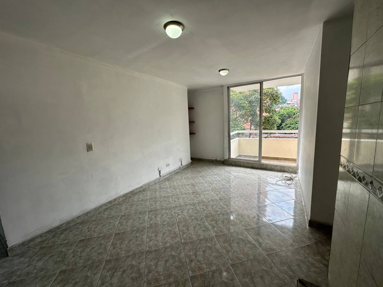 Cra. 39 #47-53, Carrera 39, Bomboná, 051052, 2 Habitaciones Habitaciones, ,1 BañoBathrooms,Apartamento,En Venta,Torres de la giralda 402 ,Carrera 39,1146