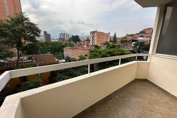 Cra. 39 #47-53, Carrera 39, Bomboná, 051052, 2 Habitaciones Habitaciones, ,1 BañoBathrooms,Apartamento,En Venta,Torres de la giralda 402 ,Carrera 39,1146