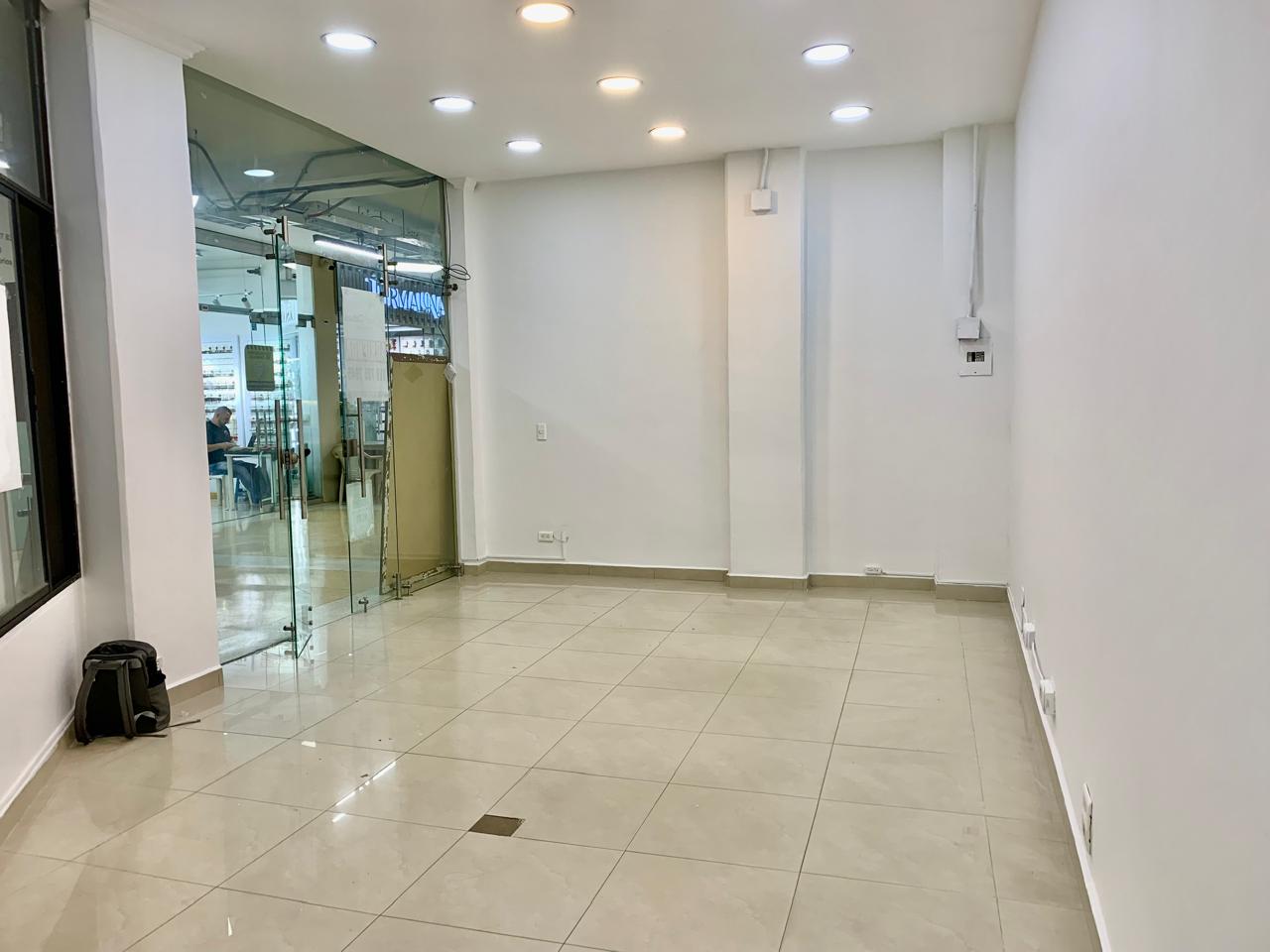 Cra. 51 #45-75 Cra. 51 #45-75, Candelaria, ,2 BathroomsBathrooms,Local,En Arriendo,Centro comercial los pioneros ,Cra. 51 #45-75,2,1156
