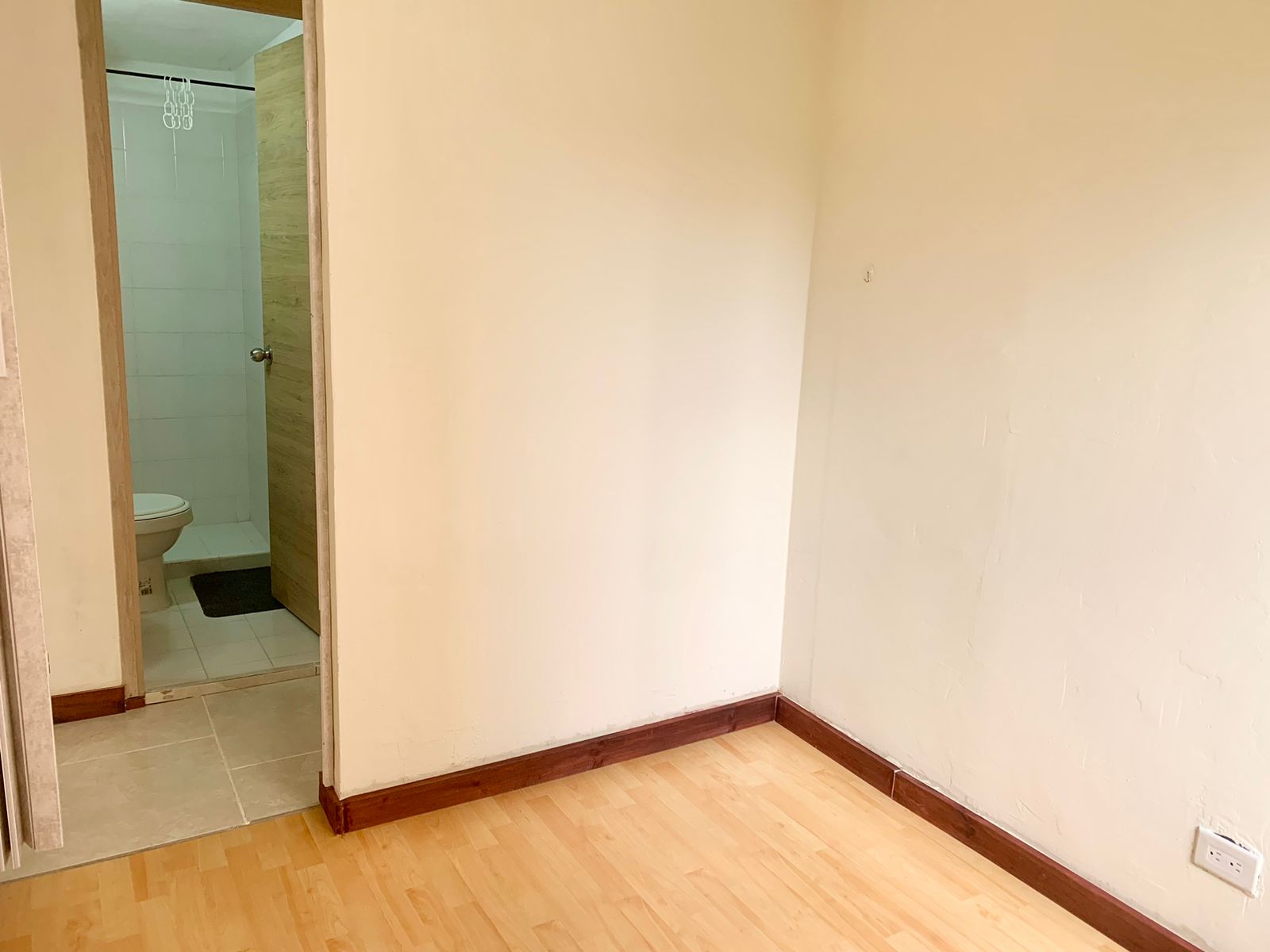 Cl. 55 #67b -160 Cl. 55 #67b -160, Trapiche, 3 Habitaciones Habitaciones, ,1 BañoBathrooms,Apartamento,En Arriendo,Majagua ,Cl. 55 #67b -160,1161