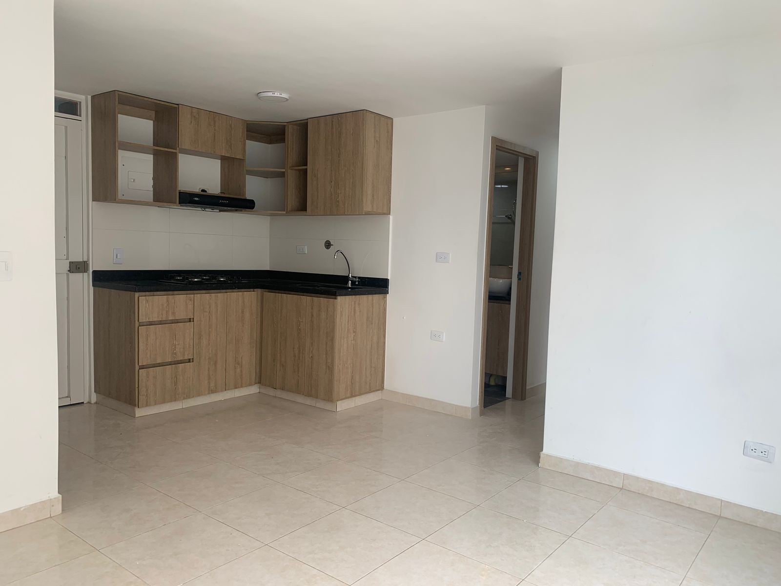 3 Habitaciones Habitaciones, ,2 BathroomsBathrooms,Apartamento,En Arriendo,1165