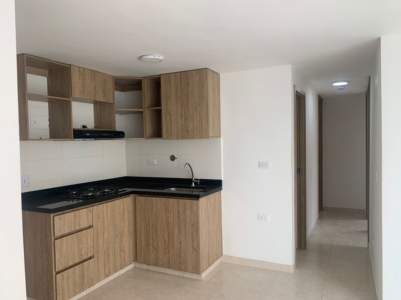 3 Habitaciones Habitaciones, ,2 BathroomsBathrooms,Apartamento,En Arriendo,1165