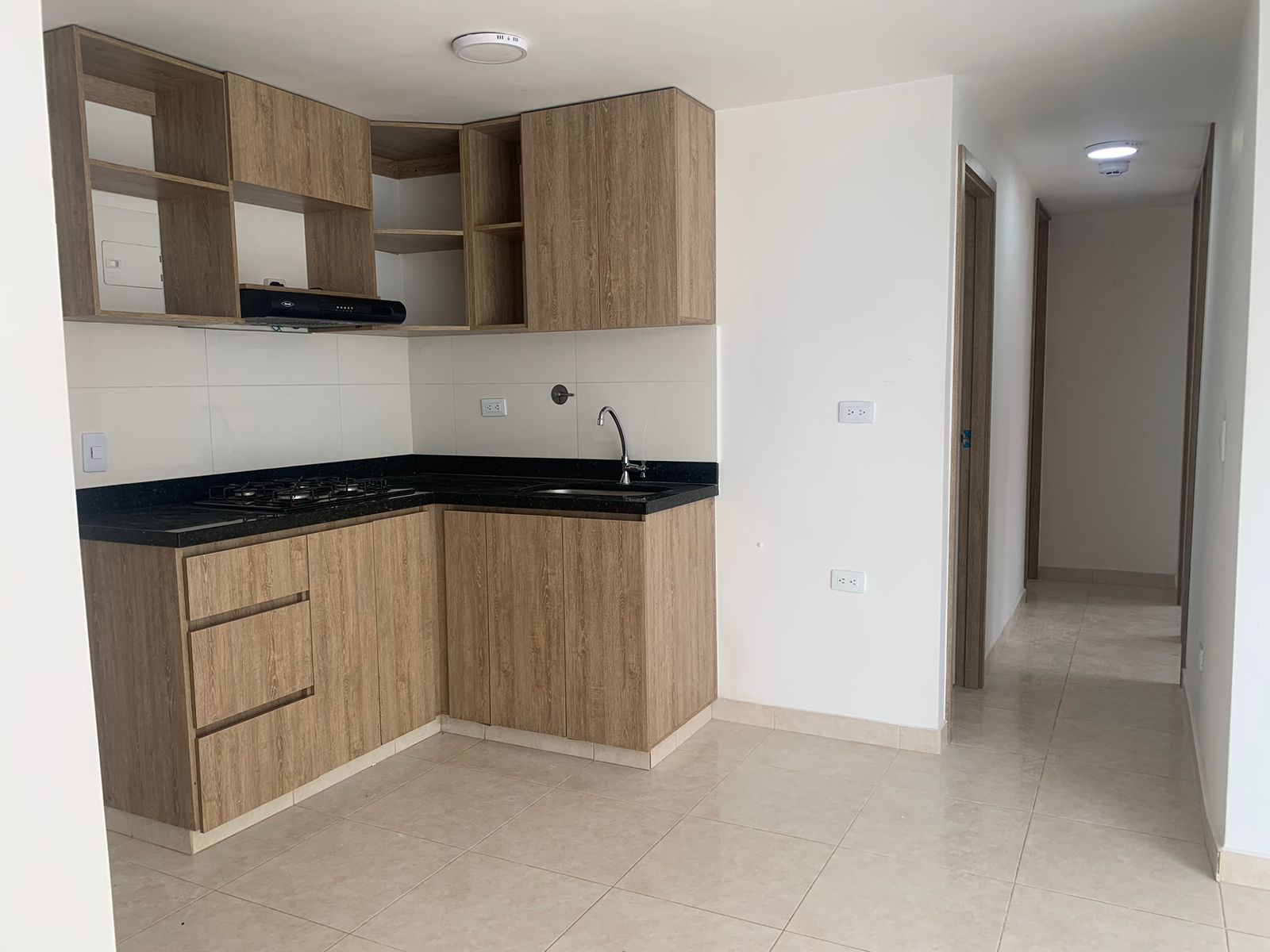 3 Habitaciones Habitaciones, ,2 BathroomsBathrooms,Apartamento,En Arriendo,1165