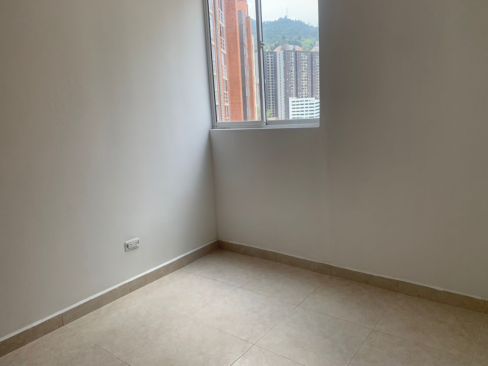 3 Habitaciones Habitaciones, ,2 BathroomsBathrooms,Apartamento,En Arriendo,1165