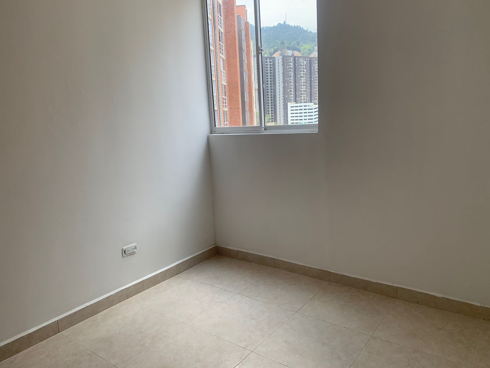 3 Habitaciones Habitaciones, ,2 BathroomsBathrooms,Apartamento,En Arriendo,1165