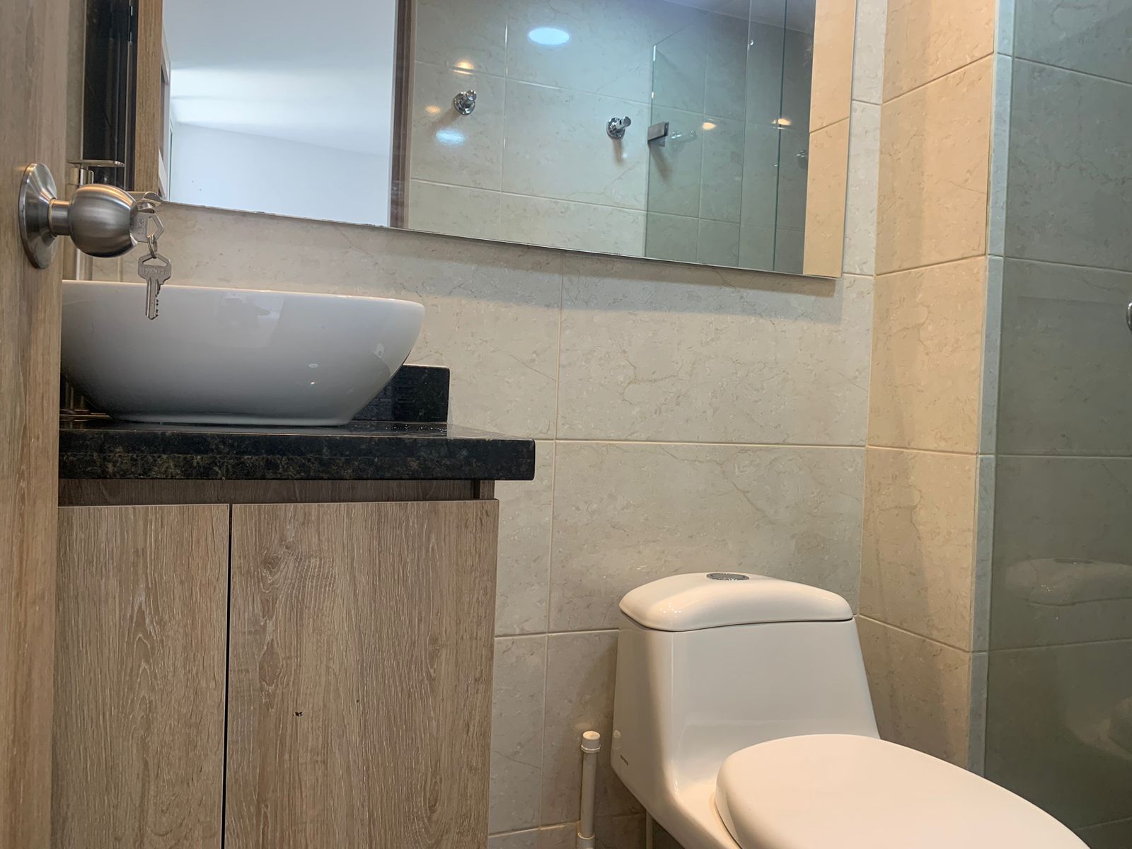 3 Habitaciones Habitaciones, ,2 BathroomsBathrooms,Apartamento,En Arriendo,1165