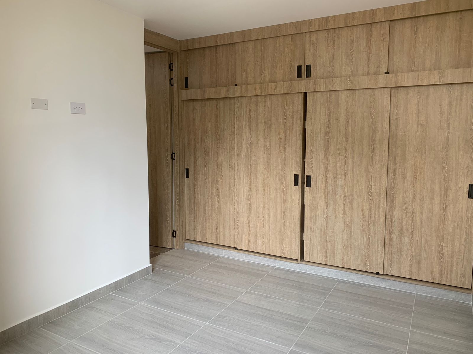 3 Habitaciones Habitaciones, ,2 BathroomsBathrooms,Apartamento,En Arriendo,1166