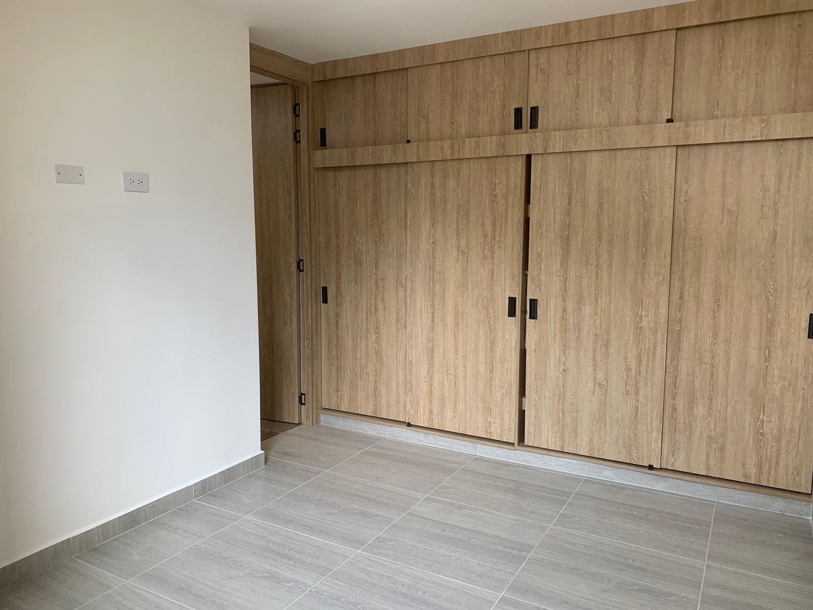 3 Habitaciones Habitaciones, ,2 BathroomsBathrooms,Apartamento,En Arriendo,1166
