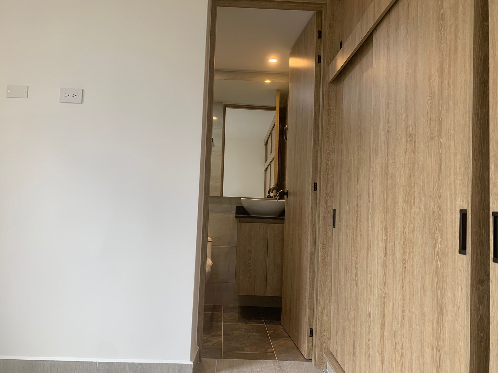 3 Habitaciones Habitaciones, ,2 BathroomsBathrooms,Apartamento,En Arriendo,1166