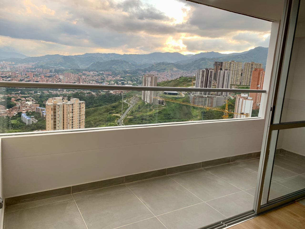 Cl. 54 #86C-220 54, Calasanz, 051052, 2 Habitaciones Habitaciones, ,2 BathroomsBathrooms,Apartamento,En Arriendo,Faro Verde ,54,1168