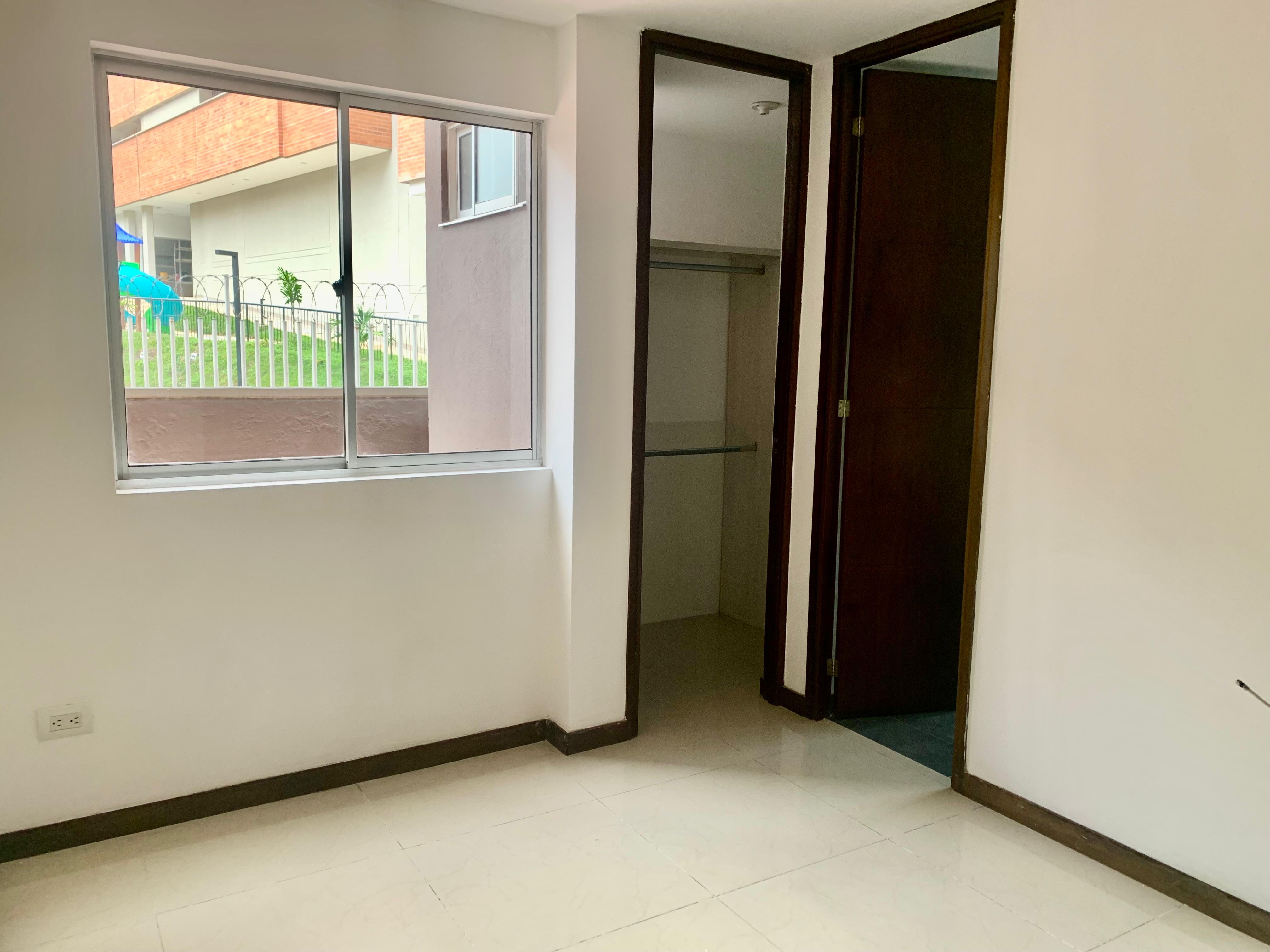 Cl. 75 Sur #34-280, La doctora, 3 Habitaciones Habitaciones, ,2 BathroomsBathrooms,Apartamento,En Arriendo,Torre lucia ,3,1174