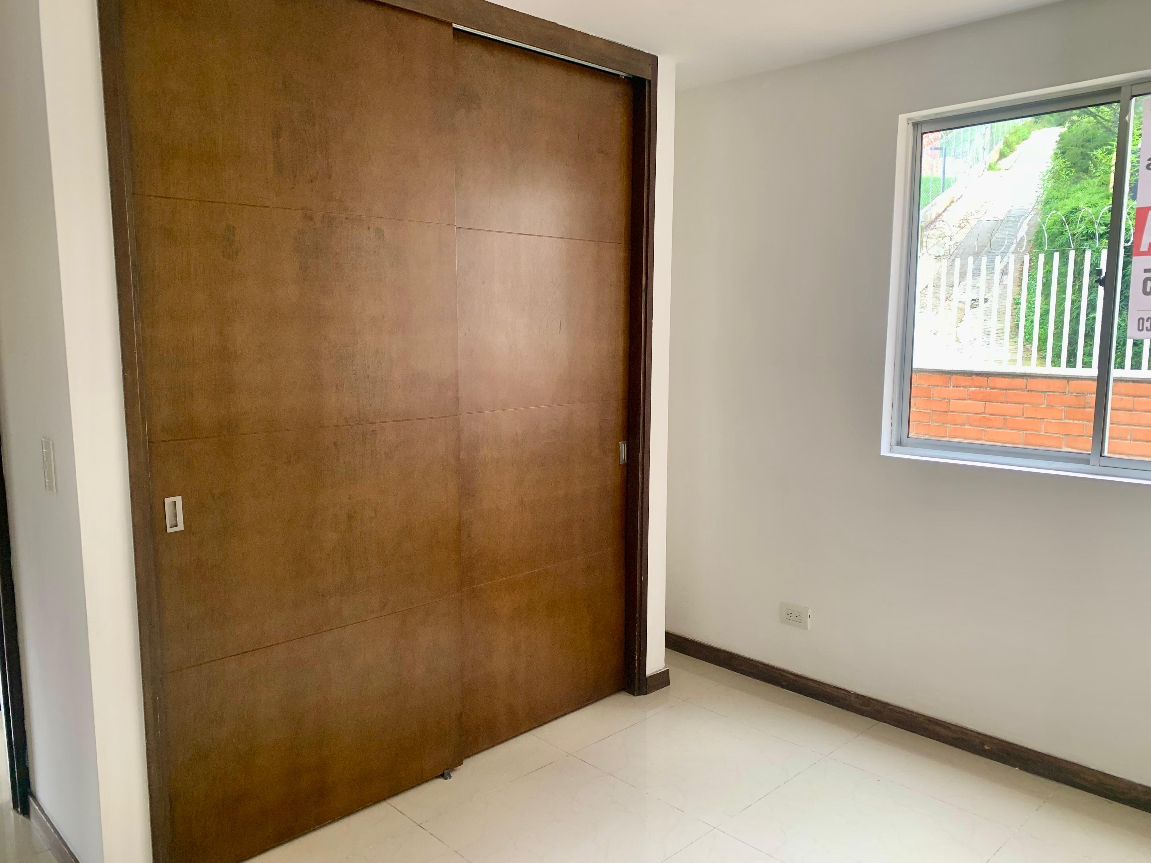 Cl. 75 Sur #34-280, La doctora, 3 Habitaciones Habitaciones, ,2 BathroomsBathrooms,Apartamento,En Arriendo,Torre lucia ,3,1174