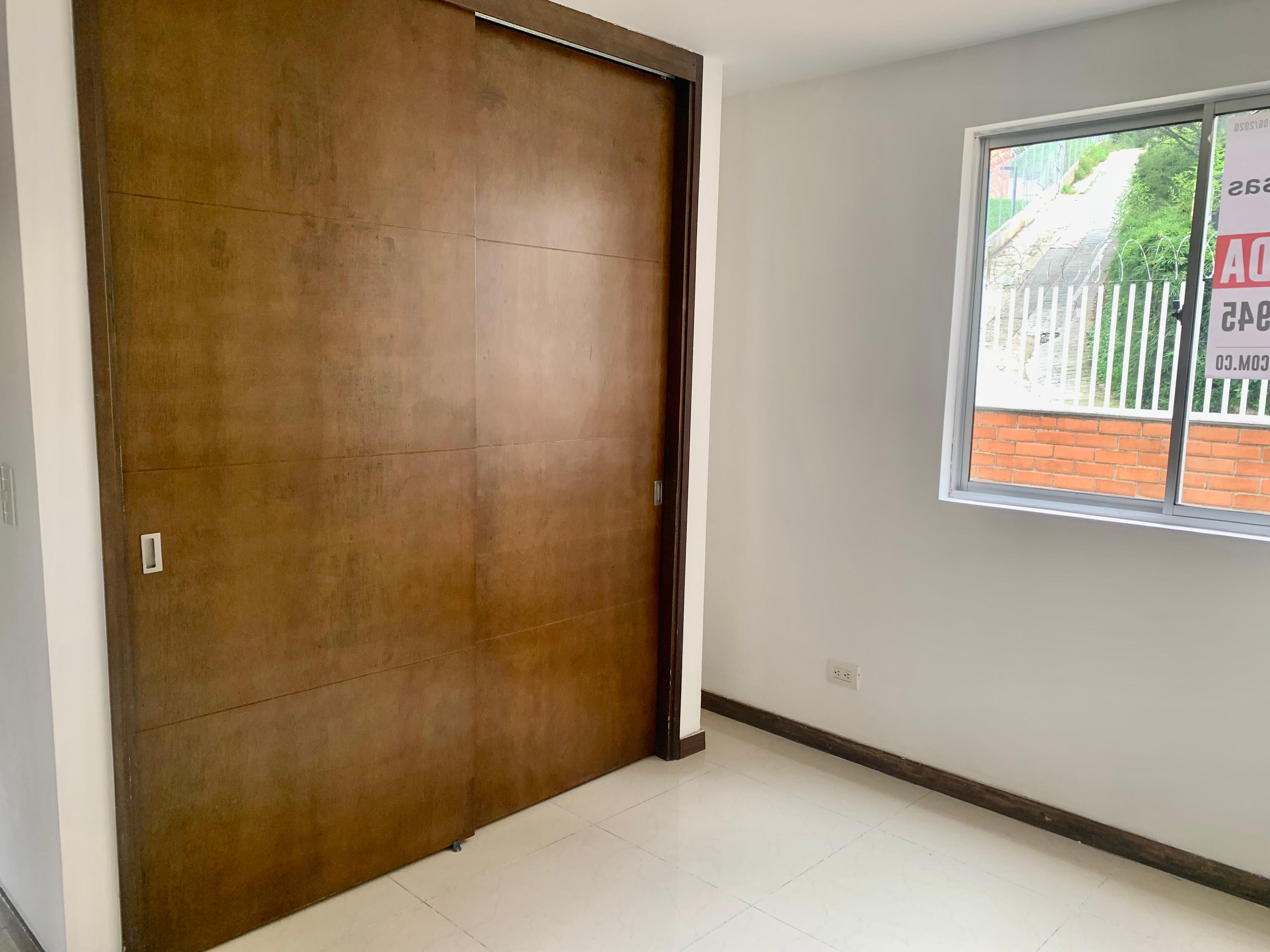 Cl. 75 Sur #34-280, La doctora, 3 Habitaciones Habitaciones, ,2 BathroomsBathrooms,Apartamento,En Arriendo,Torre lucia ,3,1174