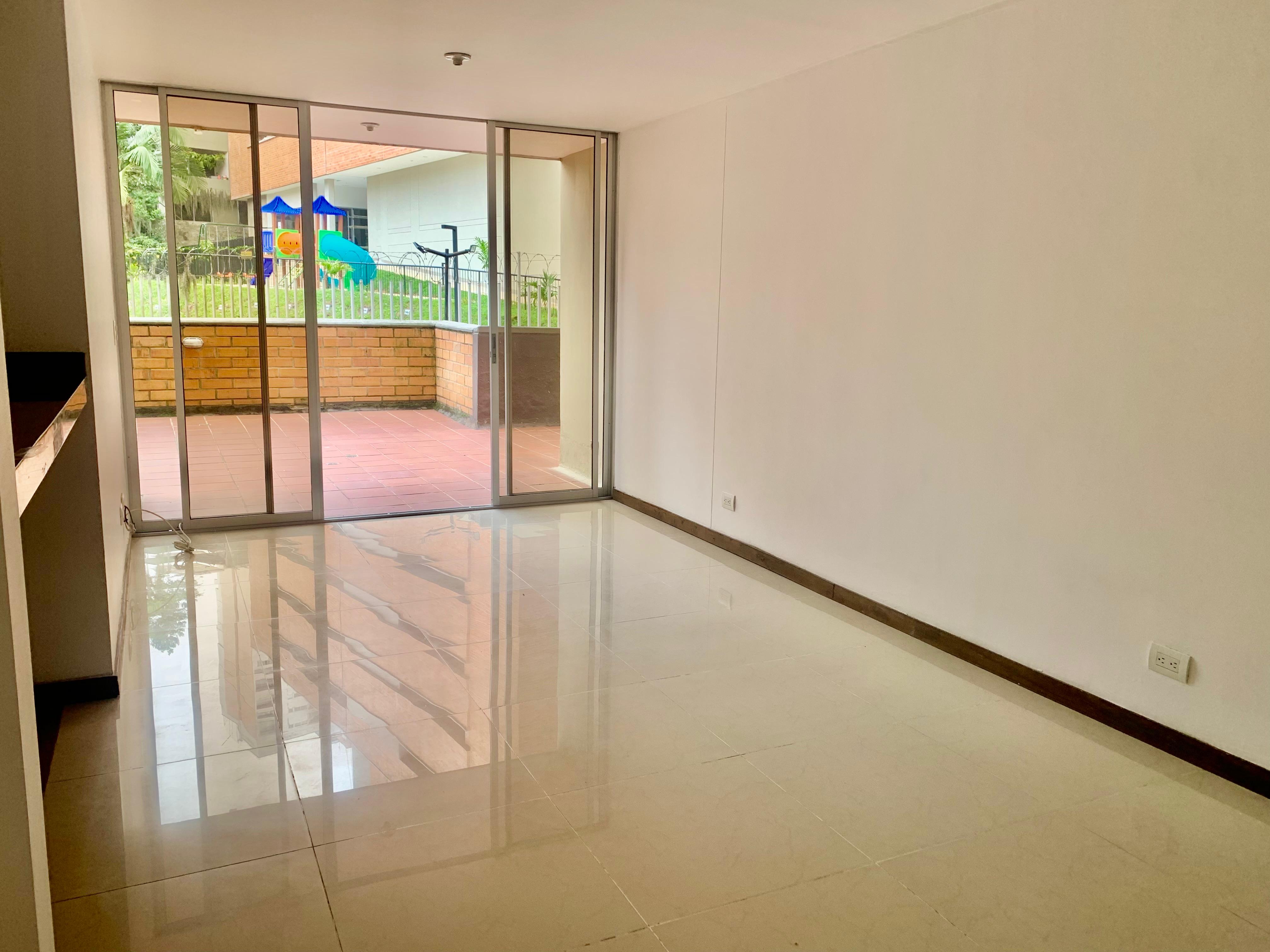 Cl. 75 Sur #34-280, La doctora, 3 Habitaciones Habitaciones, ,2 BathroomsBathrooms,Apartamento,En Arriendo,Torre lucia ,3,1174