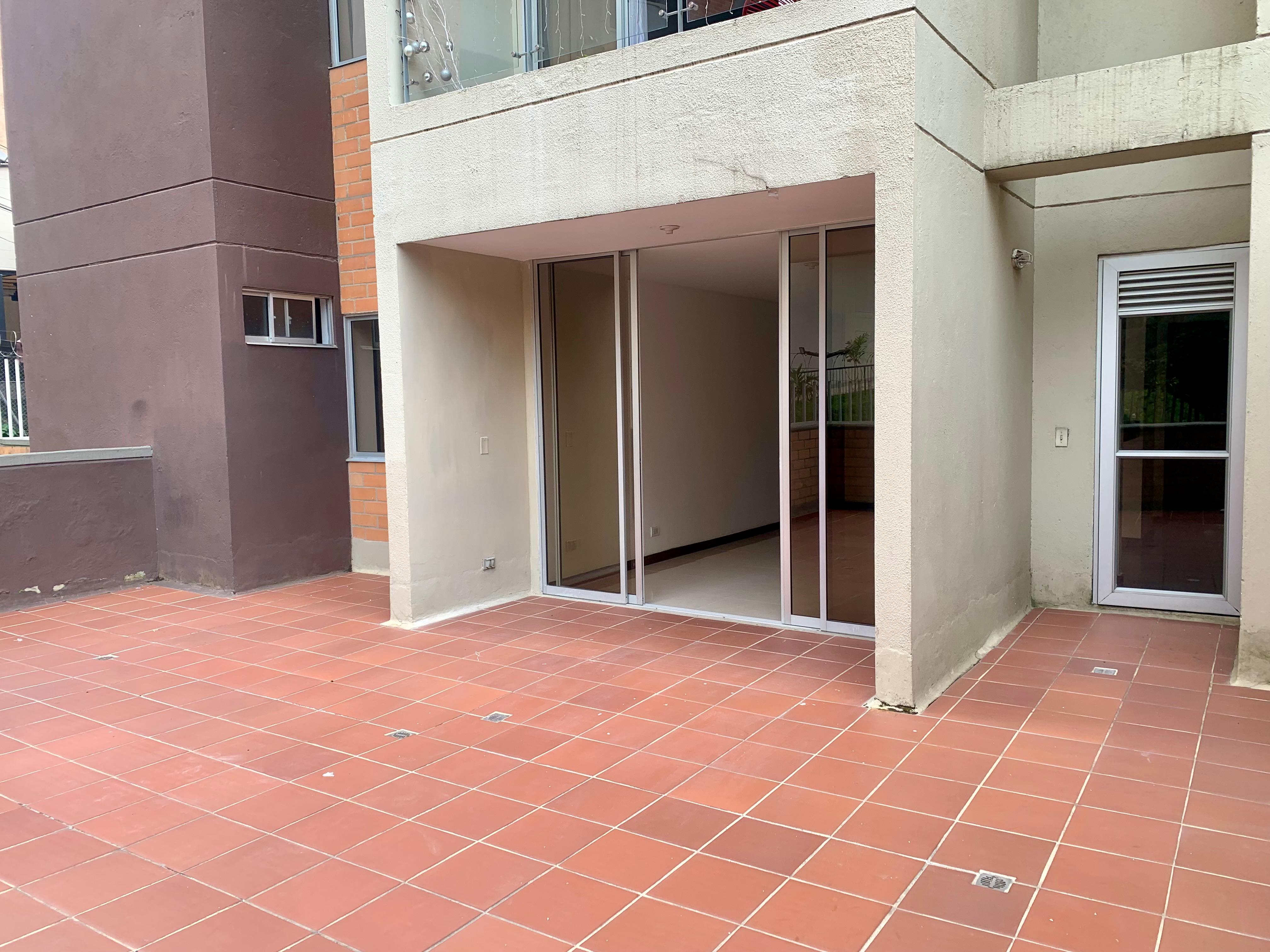 Cl. 75 Sur #34-280, La doctora, 3 Habitaciones Habitaciones, ,2 BathroomsBathrooms,Apartamento,En Arriendo,Torre lucia ,3,1174
