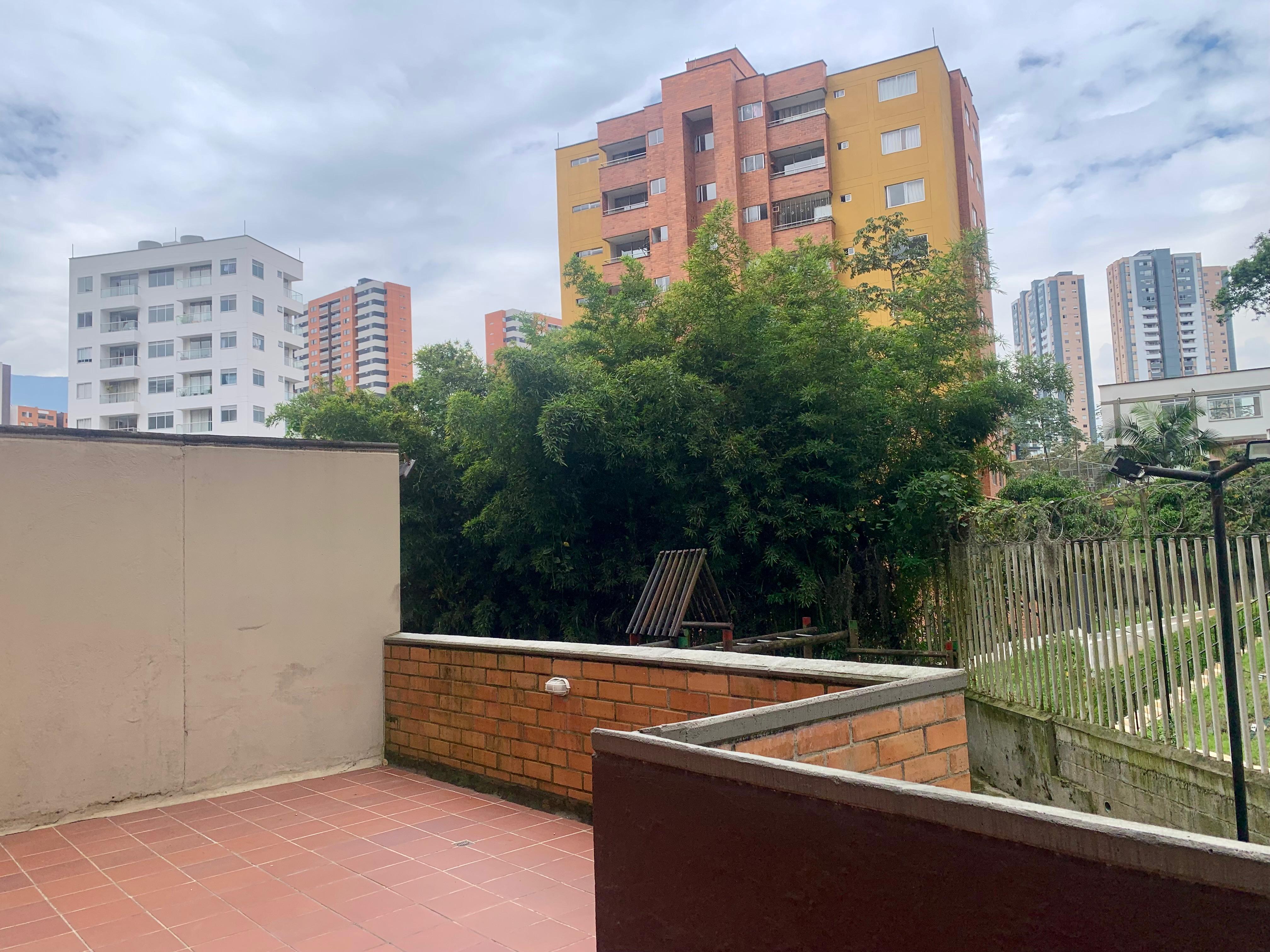 Cl. 75 Sur #34-280, La doctora, 3 Habitaciones Habitaciones, ,2 BathroomsBathrooms,Apartamento,En Arriendo,Torre lucia ,3,1174
