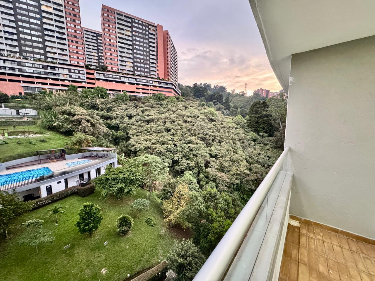 Cl. 46f Sur #37-171 Cl. 46f Sur #37-171, El trianon, 3 Habitaciones Habitaciones, ,2 BathroomsBathrooms,Apartamento,En Arriendo,La provincia Toscana Ventura ,Cl. 46f Sur #37-171,10,1175