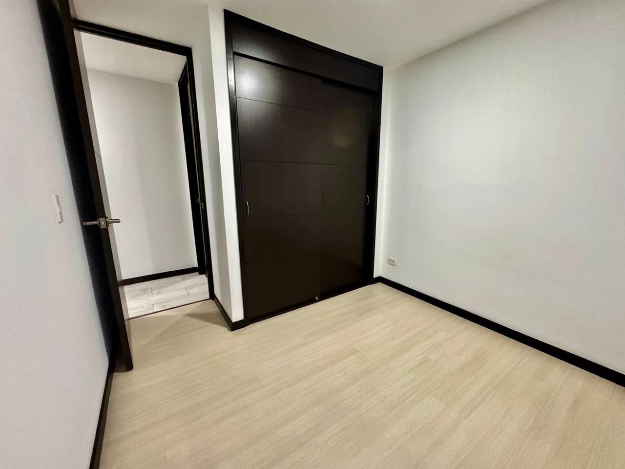 Cl. 46f Sur #37-171 Cl. 46f Sur #37-171, El trianon, 3 Habitaciones Habitaciones, ,2 BathroomsBathrooms,Apartamento,En Arriendo,La provincia Toscana Ventura ,Cl. 46f Sur #37-171,10,1175