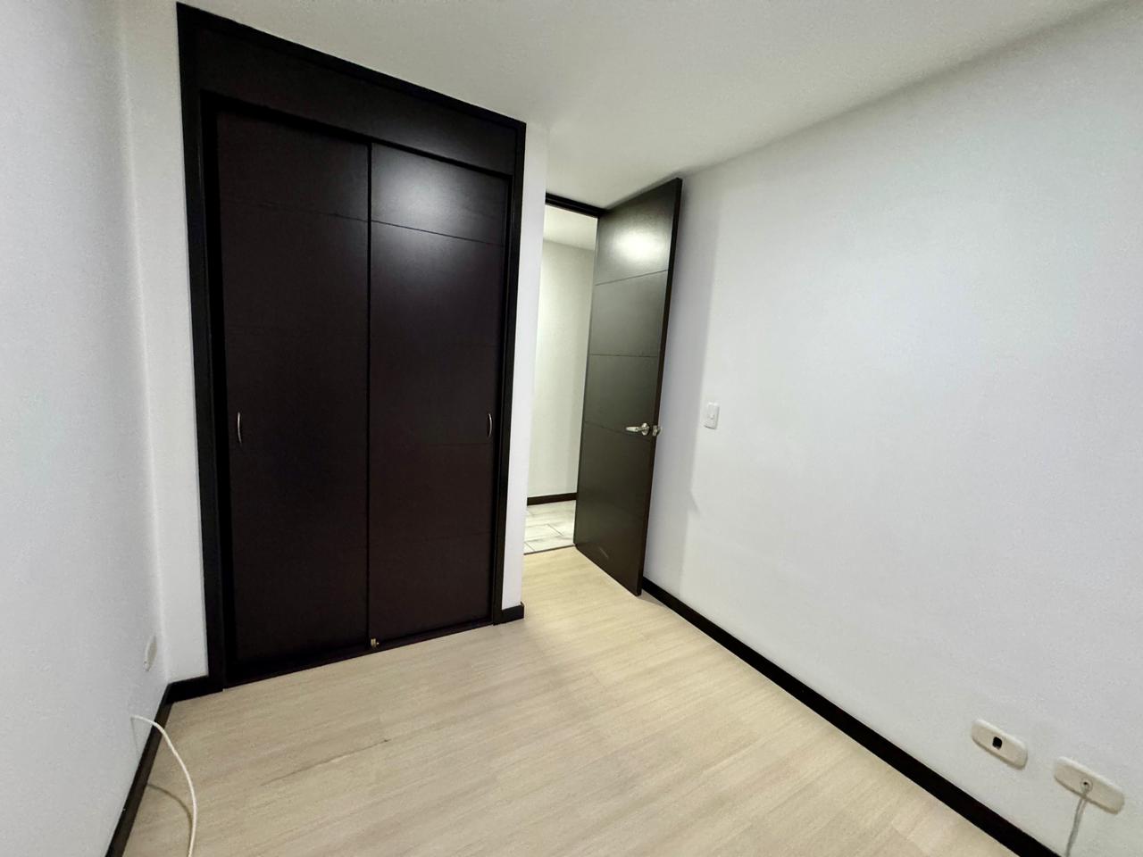 Cl. 46f Sur #37-171 Cl. 46f Sur #37-171, El trianon, 3 Habitaciones Habitaciones, ,2 BathroomsBathrooms,Apartamento,En Arriendo,La provincia Toscana Ventura ,Cl. 46f Sur #37-171,10,1175