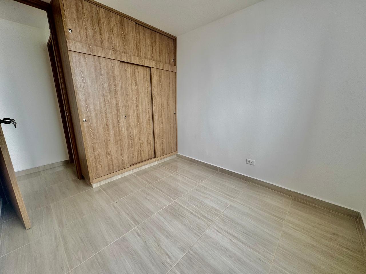 Cra. 98B, Calazans, 2 Habitaciones Habitaciones, ,2 BathroomsBathrooms,Apartamento,En Arriendo,EntreJardines,Cra. 98B,23,1204