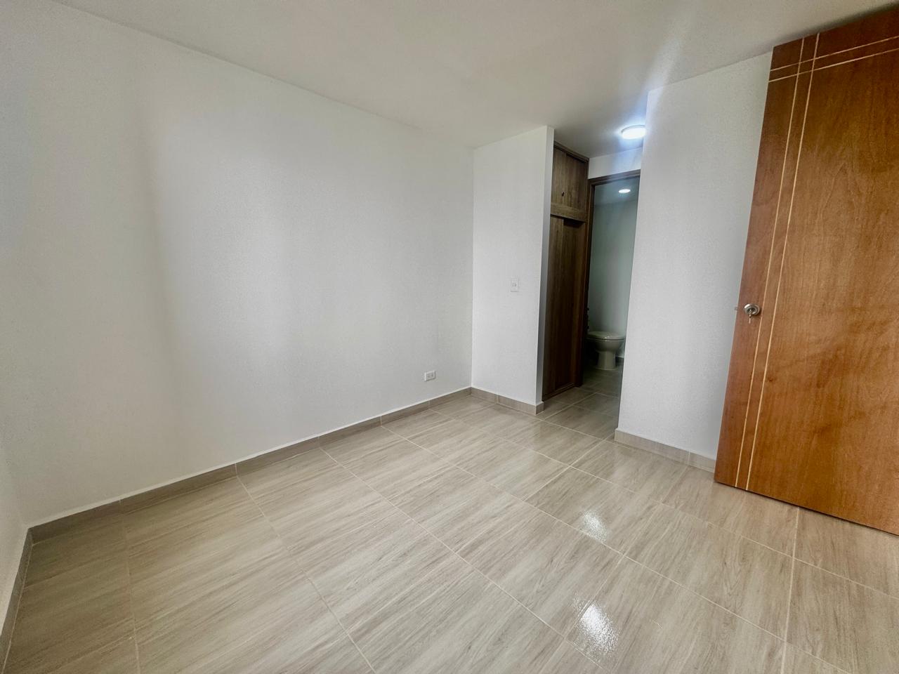 Cra. 98B, Calazans, 2 Habitaciones Habitaciones, ,2 BathroomsBathrooms,Apartamento,En Arriendo,EntreJardines,Cra. 98B,23,1204