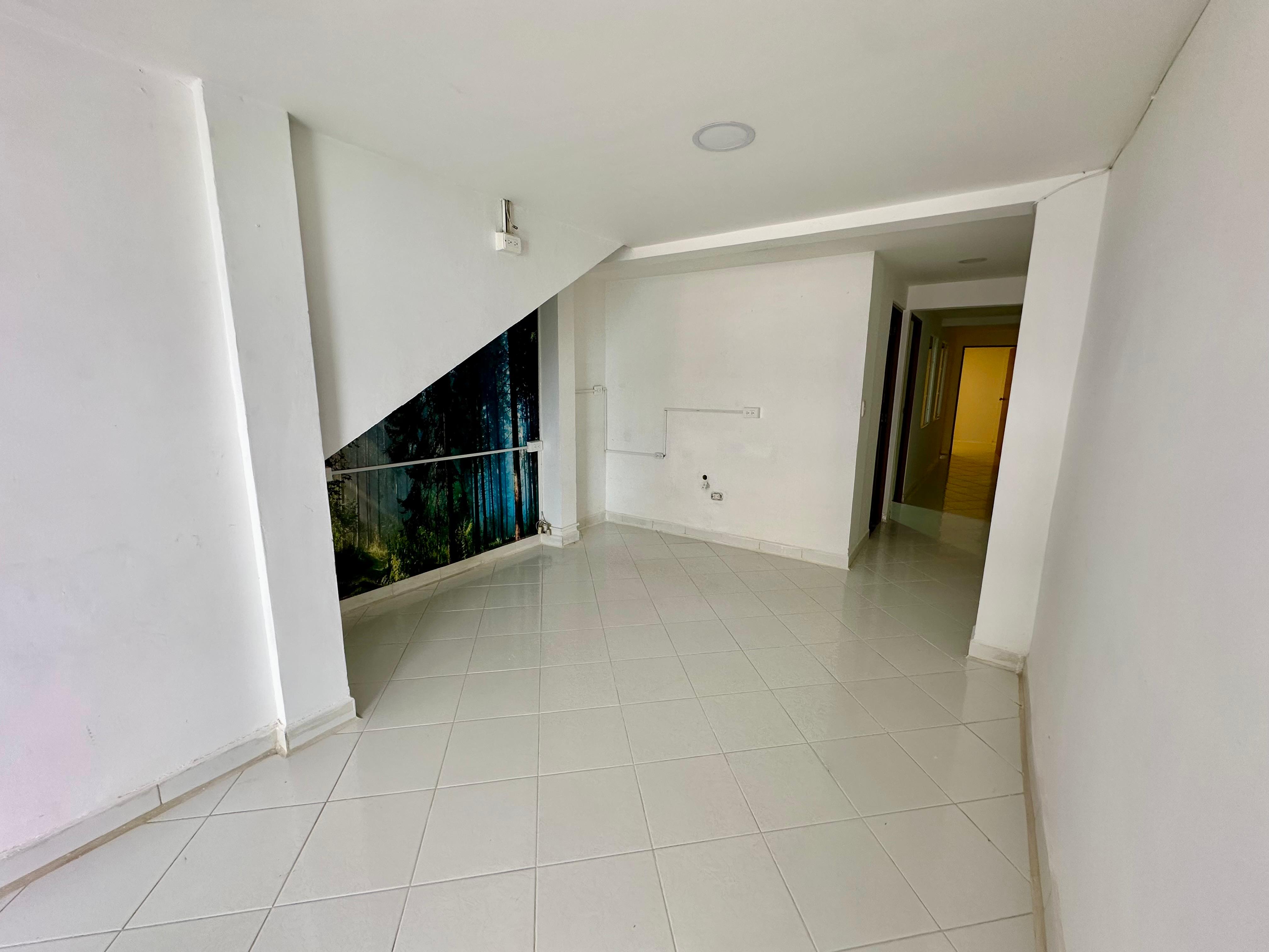 Jardin, Cerca al parque, 6 Habitaciones Habitaciones, ,2 BathroomsBathrooms,Apartamento,En Venta,Jardin ,1211