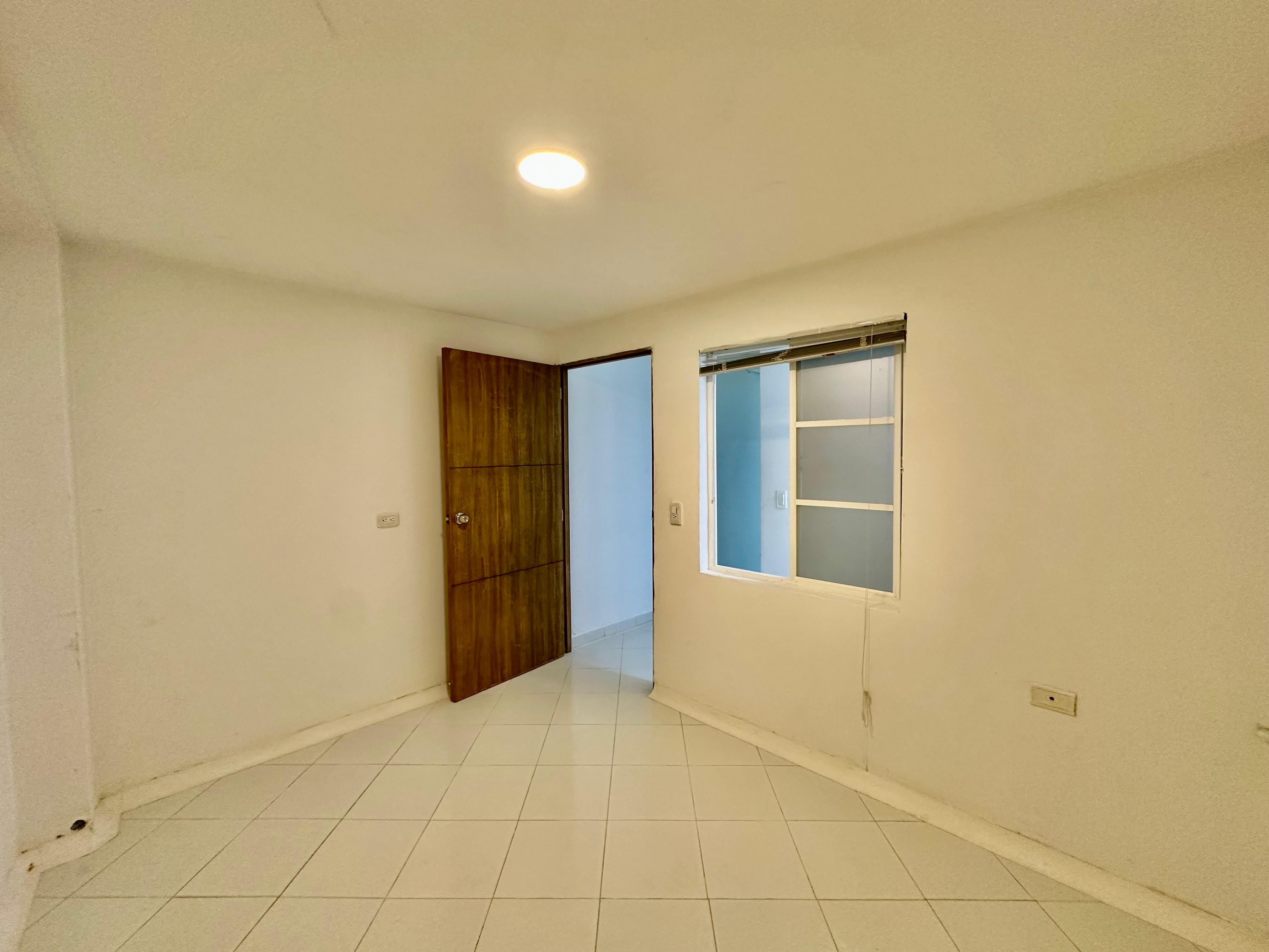 Jardin, Cerca al parque, 6 Habitaciones Habitaciones, ,2 BathroomsBathrooms,Apartamento,En Venta,Jardin ,1211