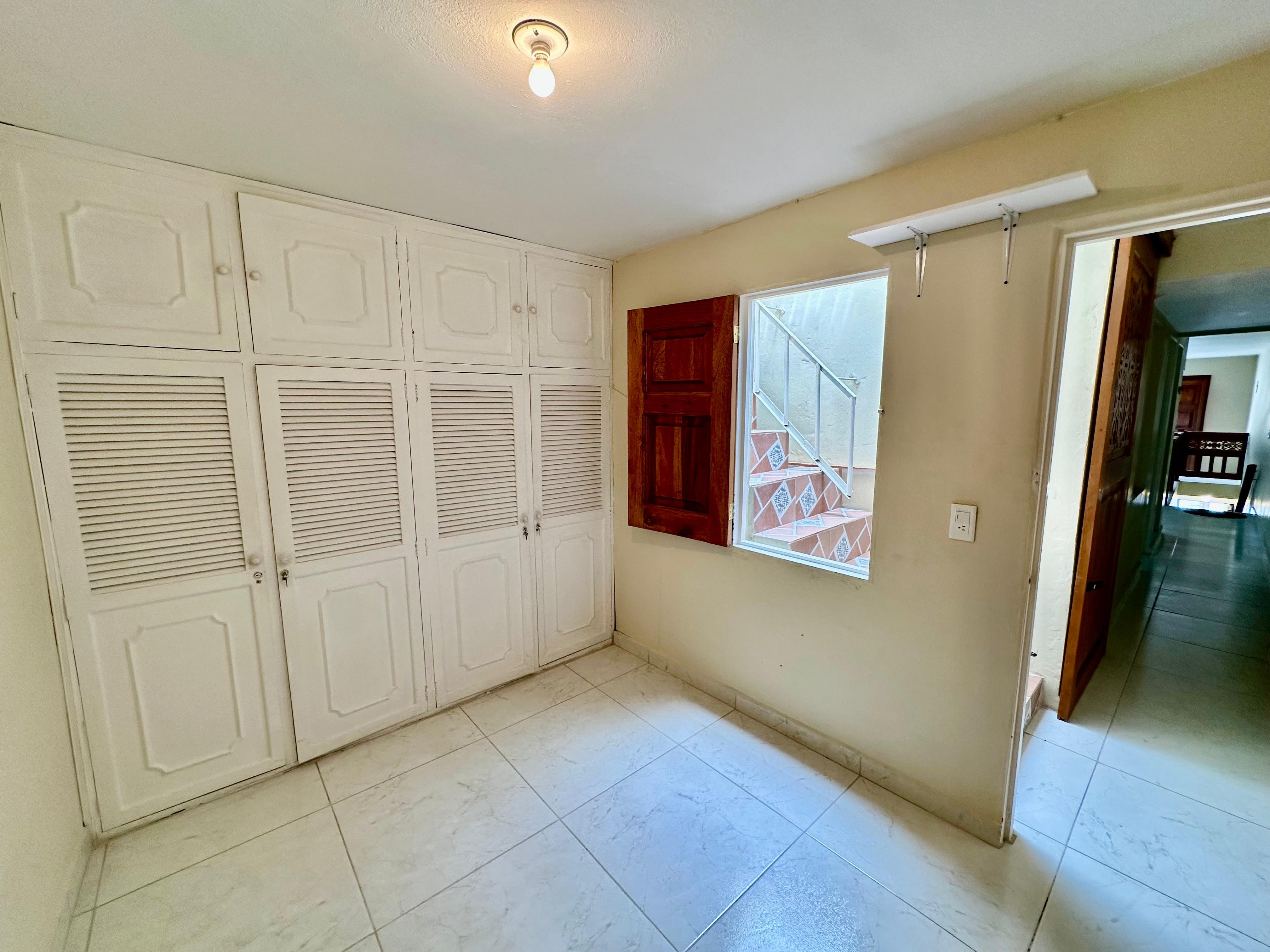 Jardin, Cerca al parque, 6 Habitaciones Habitaciones, ,2 BathroomsBathrooms,Apartamento,En Venta,Jardin ,1211