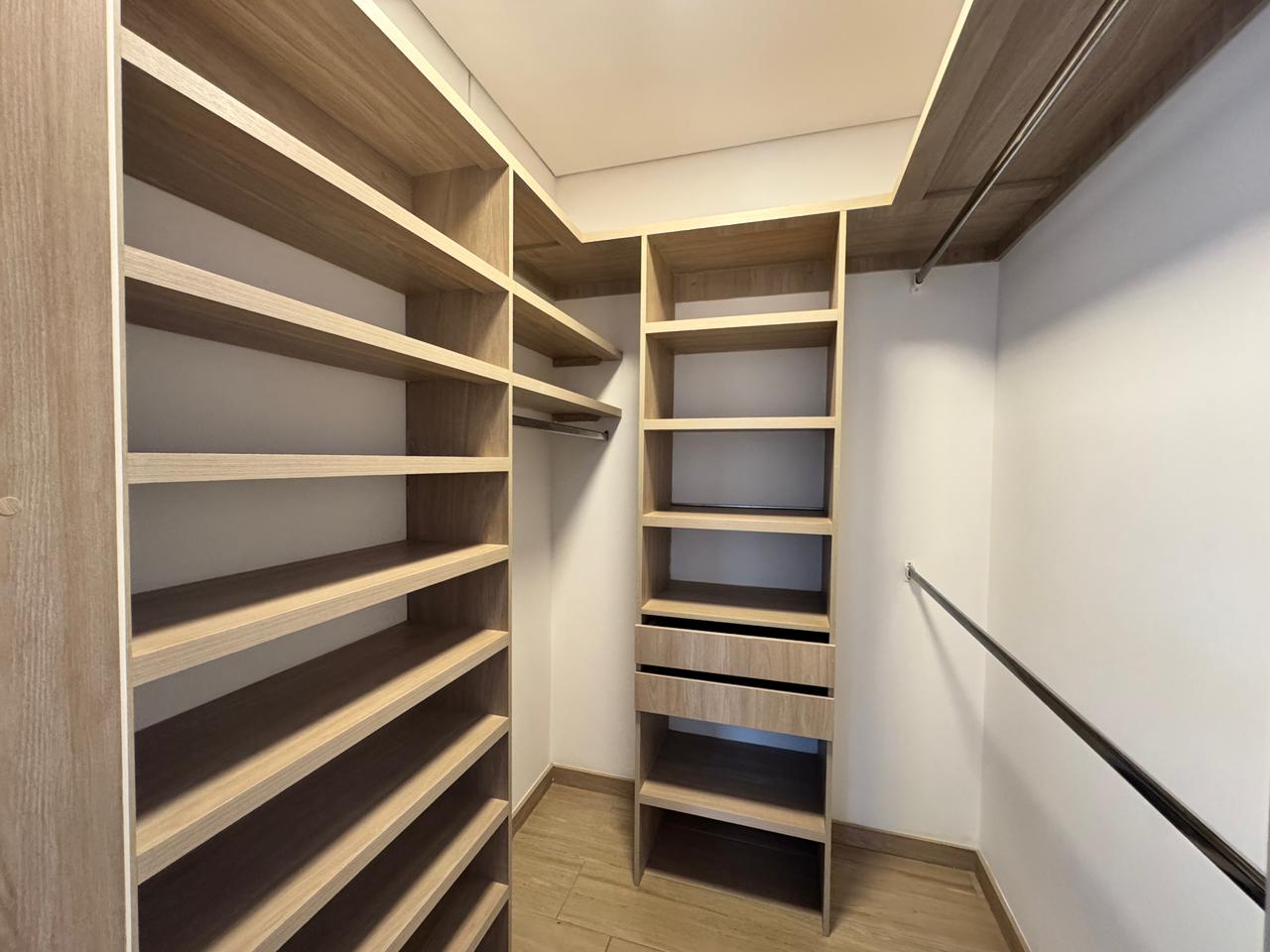 Cra. 24, Loma Del Escobero #36D sur 100 Cra. 24, Loma Del Escobero #36D sur 100, 1 Dormitorio Habitaciones, ,1 BañoBathrooms,Aparta Estudio,En Arriendo,El vergel,Cra. 24, Loma Del Escobero #36D sur 100,4,891716