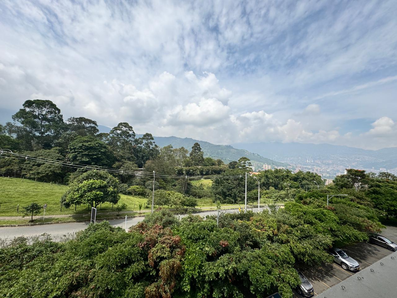 Cra. 24, Loma Del Escobero #36D sur 100 Cra. 24, Loma Del Escobero #36D sur 100, 1 Dormitorio Habitaciones, ,1 BañoBathrooms,Aparta Estudio,En Arriendo,El vergel,Cra. 24, Loma Del Escobero #36D sur 100,4,891716