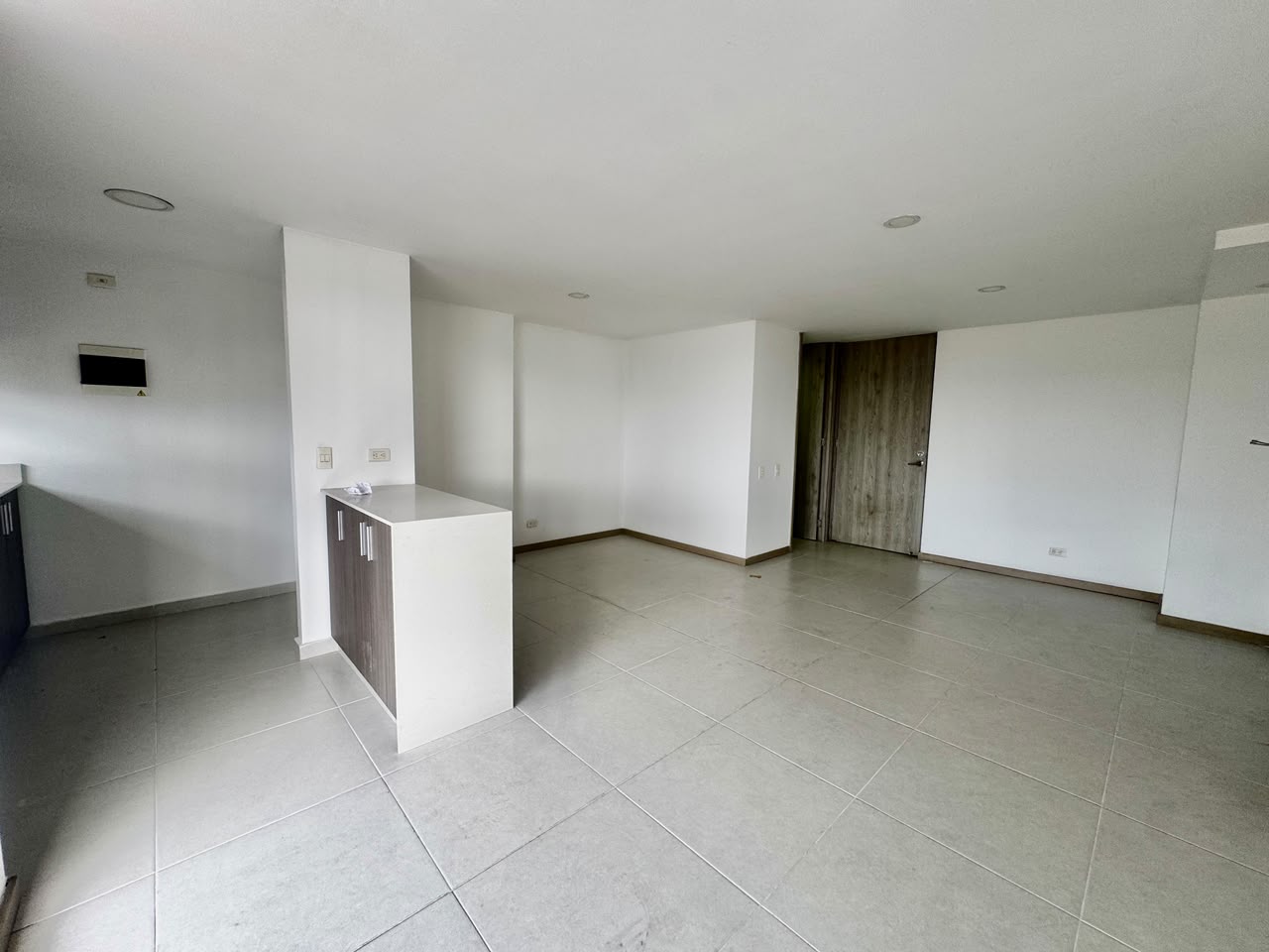 Cra. 25 #41b Sur-37 local 201, Zona 6, Envigado, A Cra. 25 #41b Sur-37 local 201, Zona 6, Envigado, A, Las Antillas, 3 Habitaciones Habitaciones, ,2 BathroomsBathrooms,Apartamento,En Arriendo,Aluna apartamentos,Cra. 25 #41b Sur-37 local 201, Zona 6, Envigado, A,7,891718