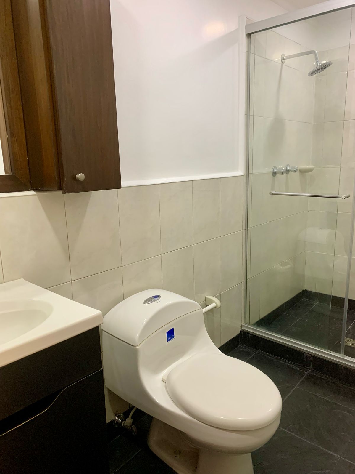 Carrera 83A No. 33B-68, La Castellana, 3 Habitaciones Habitaciones, ,3 BathroomsBathrooms,Casa,En Arriendo,1,1070